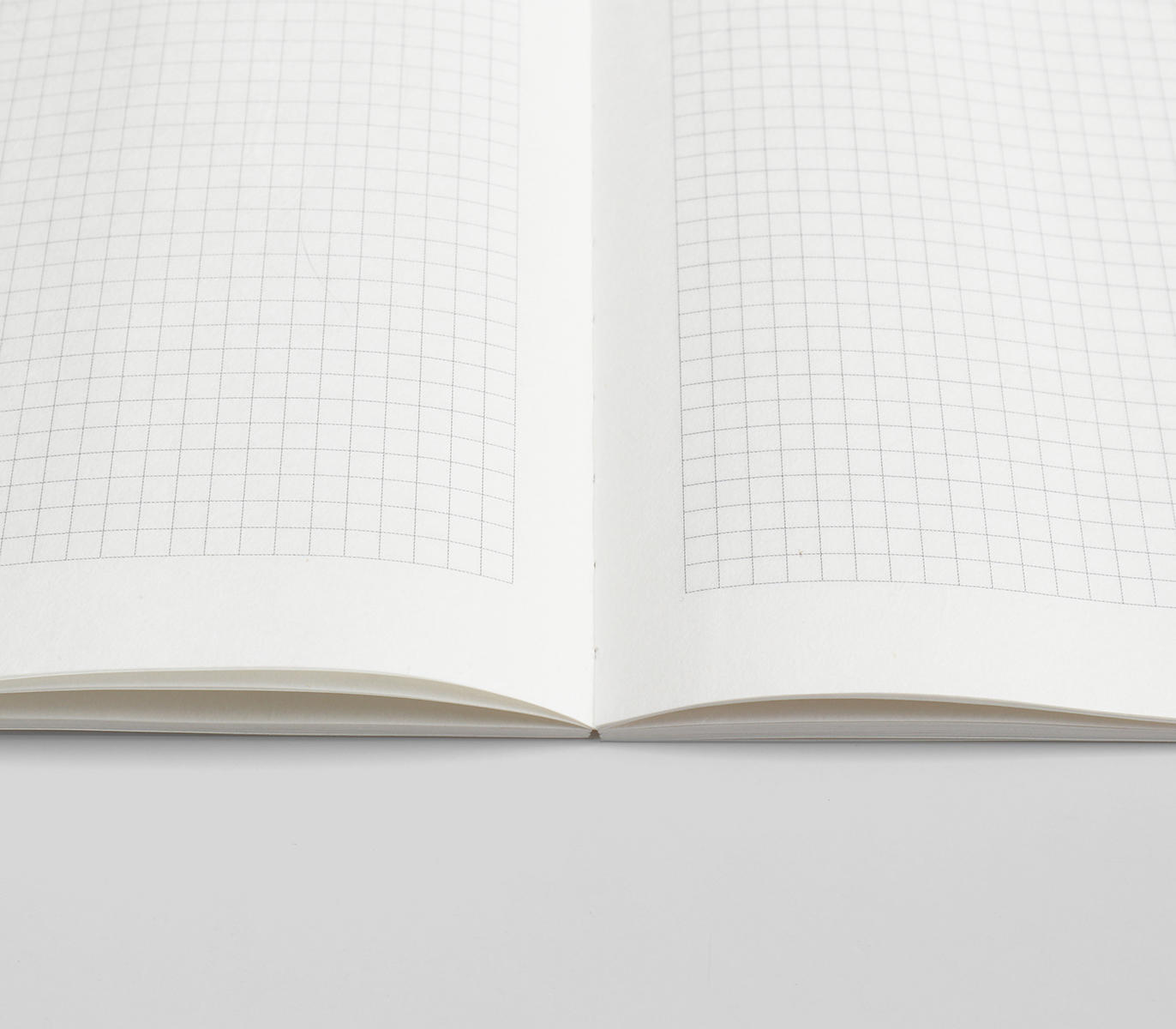 Hanji Cabinet Notebook: A5 Grid Yellow